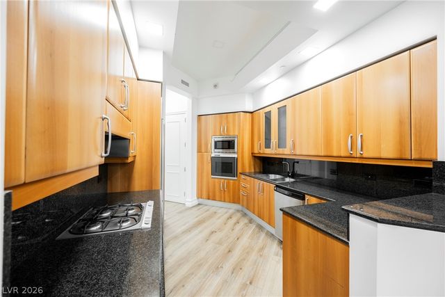2747 Paradise Road 104, Las Vegas, NV 89109