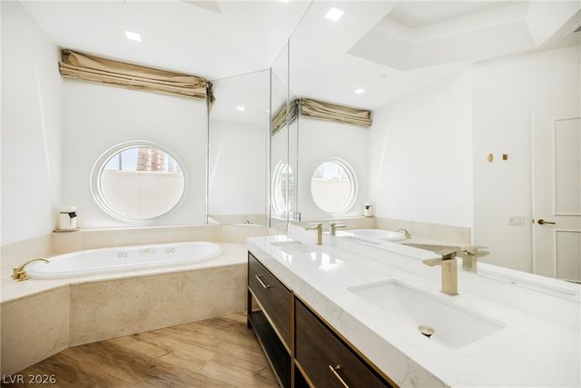 2747 Paradise Road 104, Las Vegas, NV 89109