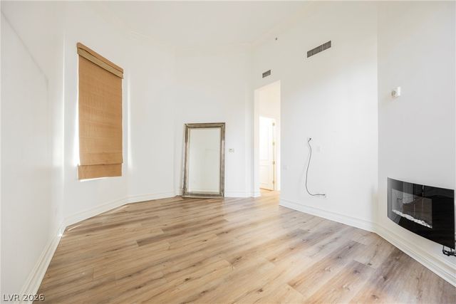 2747 Paradise Road 104, Las Vegas, NV 89109