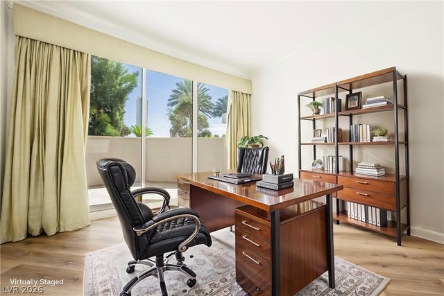 2747 Paradise Road 104, Las Vegas, NV 89109