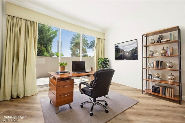 2747 Paradise Road 104, Las Vegas, NV 89109