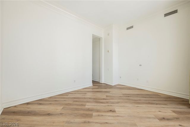 2747 Paradise Road 104, Las Vegas, NV 89109