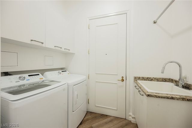 2747 Paradise Road 104, Las Vegas, NV 89109