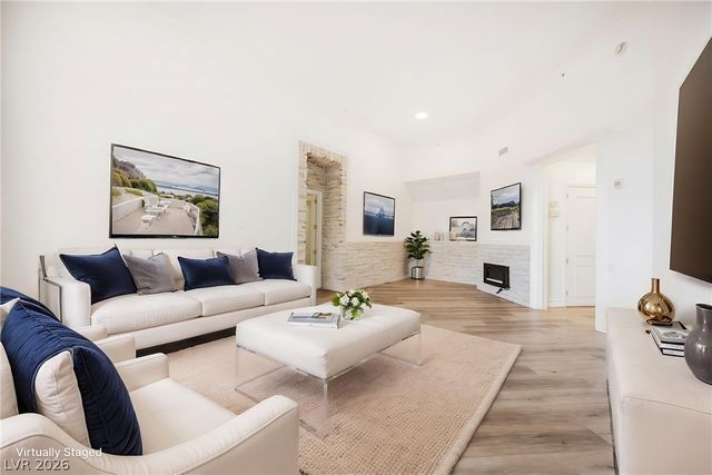 2747 Paradise Road 104, Las Vegas, NV 89109