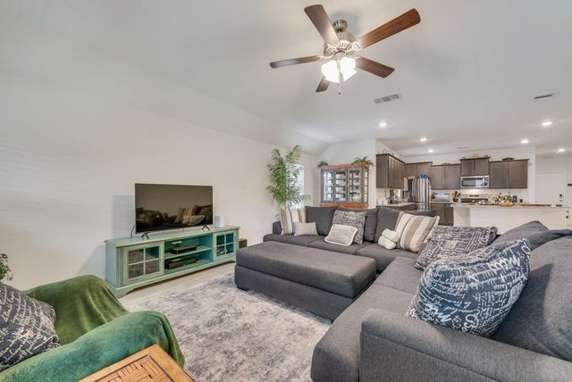 266 Canyon Crest Way, Royse City, TX 75189