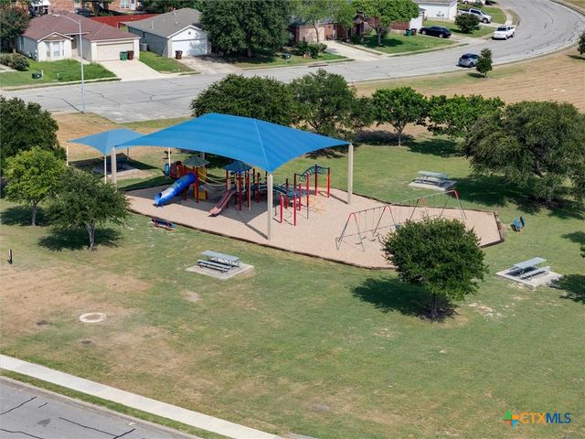 2601 Highcloud Drive, Lockhart, TX 78644