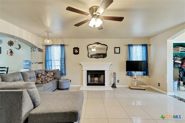 2601 Highcloud Drive, Lockhart, TX 78644