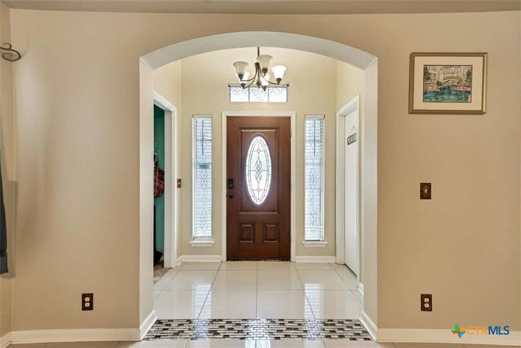 2601 Highcloud Drive, Lockhart, TX 78644