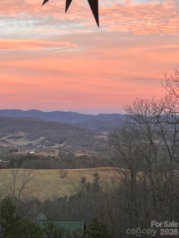 6 Tallwood Road, Leicester, NC 28748