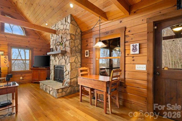 6 Tallwood Road, Leicester, NC 28748