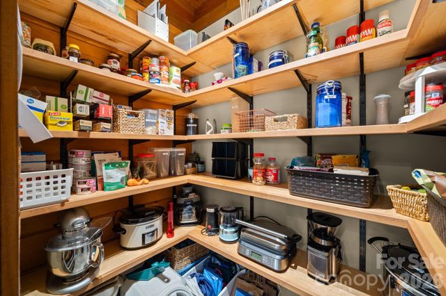 6 Tallwood Road, Leicester, NC 28748