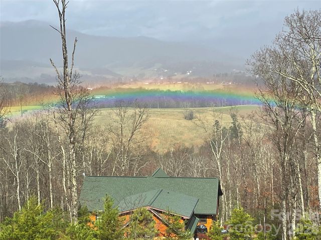 6 Tallwood Road, Leicester, NC 28748