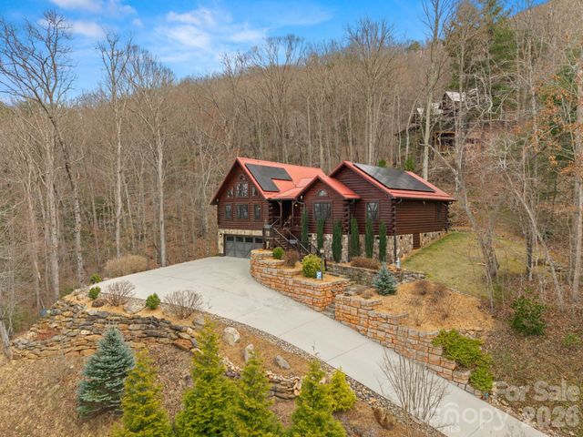 6 Tallwood Road, Leicester, NC 28748