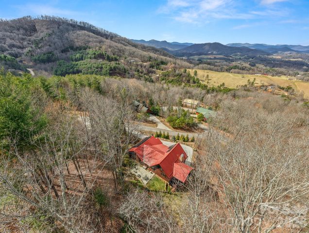 6 Tallwood Road, Leicester, NC 28748