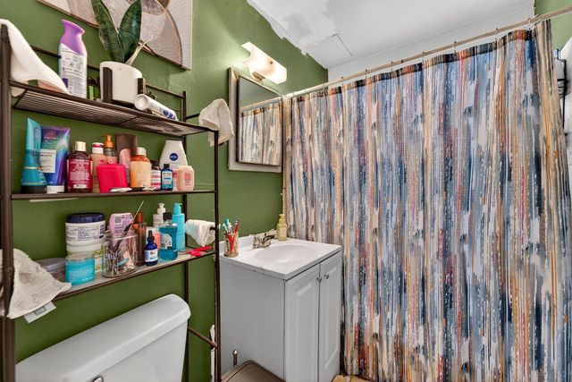 6407 N 54th STREET, Milwaukee, WI 53223