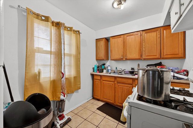 6407 N 54th STREET, Milwaukee, WI 53223