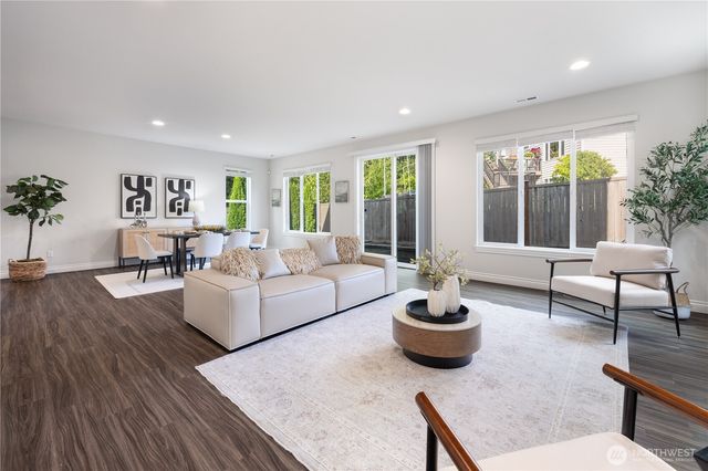 20340 85th Place NE, Bothell, WA 98011