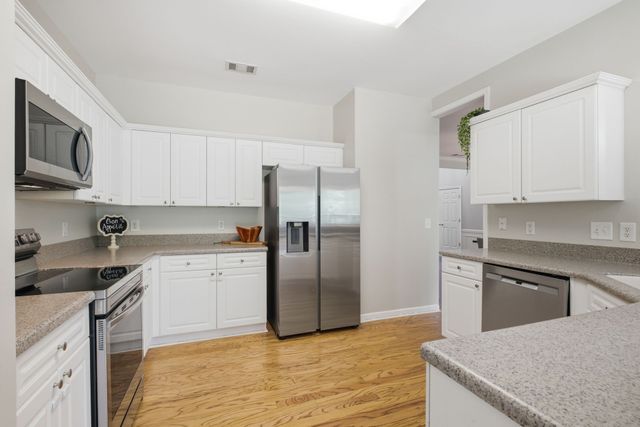 231 Green Harbor Rd Unit 93, Old Hickory, TN 37138