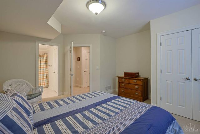 7293 Weathervane Way, West Chester, OH 45069