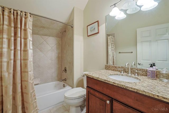 7293 Weathervane Way, West Chester, OH 45069