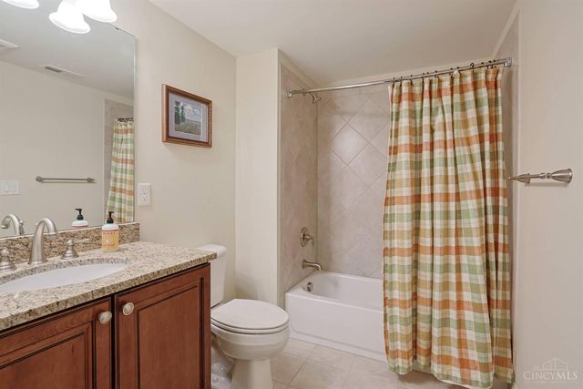 7293 Weathervane Way, West Chester, OH 45069