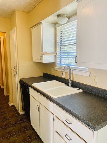 6009 Deborah Lane, Watauga, TX 76148