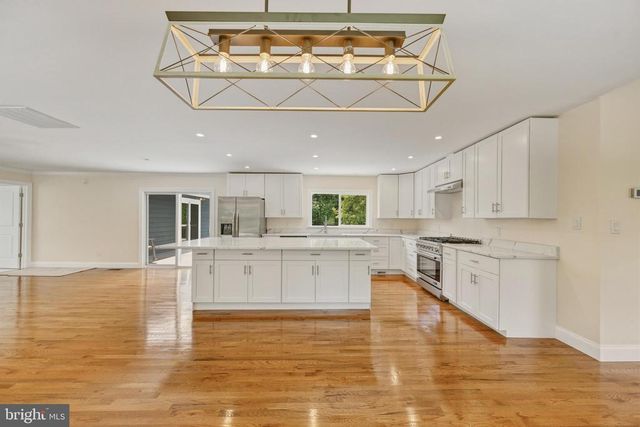1142 ZACHARY TAYLOR HWY, Mineral, VA 23117