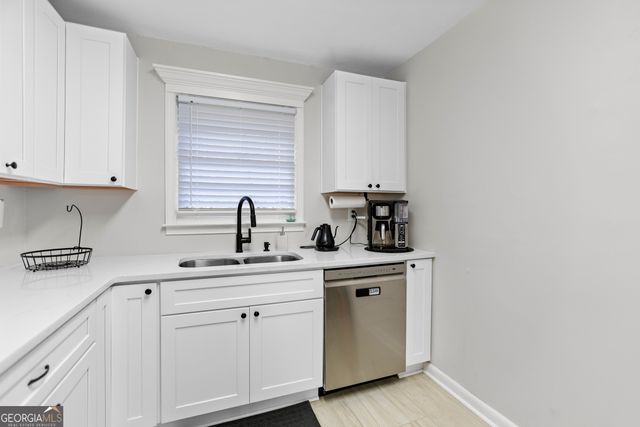 9 W Park Court, Newnan, GA 30263