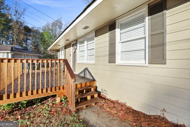 9 W Park Court, Newnan, GA 30263