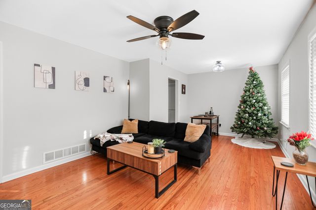 9 W Park Court, Newnan, GA 30263