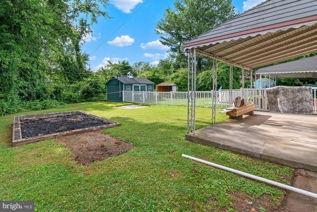 1916 ELLINWOOD RD, Rosedale, MD 21237