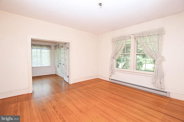 432 S CHURCH ST, Shepherdstown, WV 25443