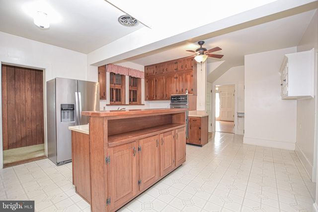 432 S CHURCH ST, Shepherdstown, WV 25443