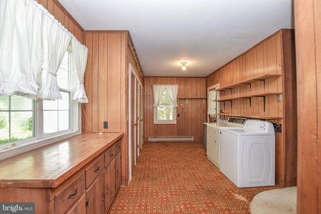 432 S CHURCH ST, Shepherdstown, WV 25443