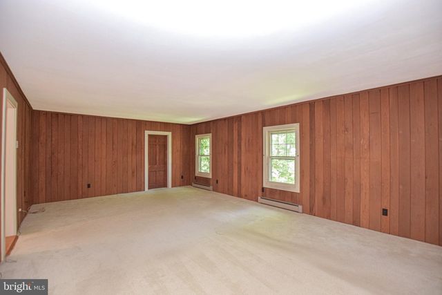 432 S CHURCH ST, Shepherdstown, WV 25443