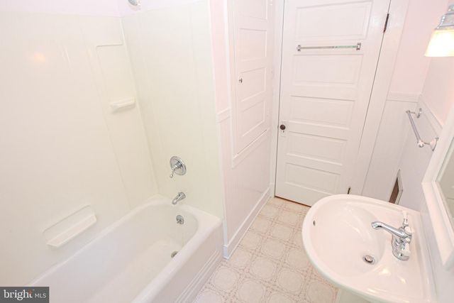 432 S CHURCH ST, Shepherdstown, WV 25443