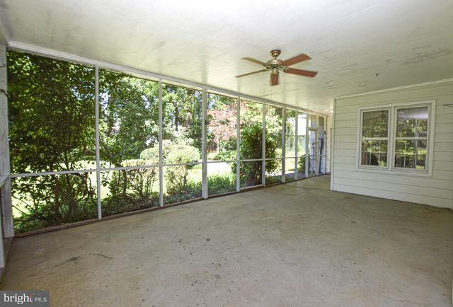 432 S CHURCH ST, Shepherdstown, WV 25443