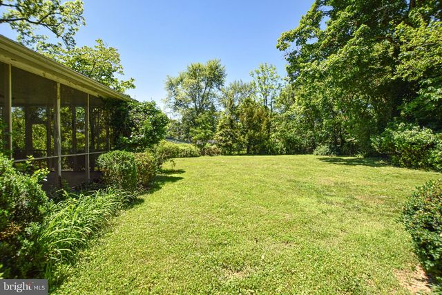 432 S CHURCH ST, Shepherdstown, WV 25443