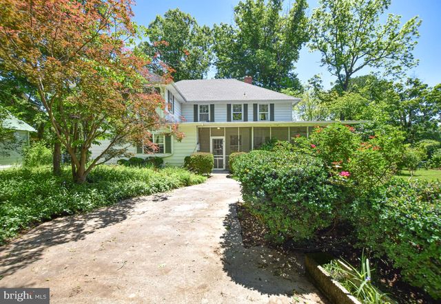 432 S CHURCH ST, Shepherdstown, WV 25443