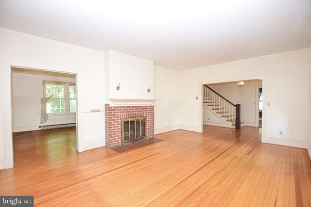 432 S CHURCH ST, Shepherdstown, WV 25443