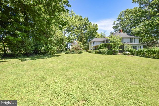 432 S CHURCH ST, Shepherdstown, WV 25443