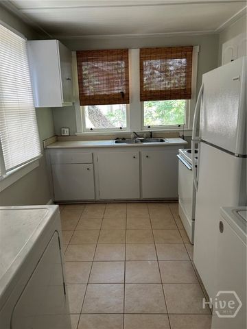 1212 E 32nd Street, Savannah, GA 31404