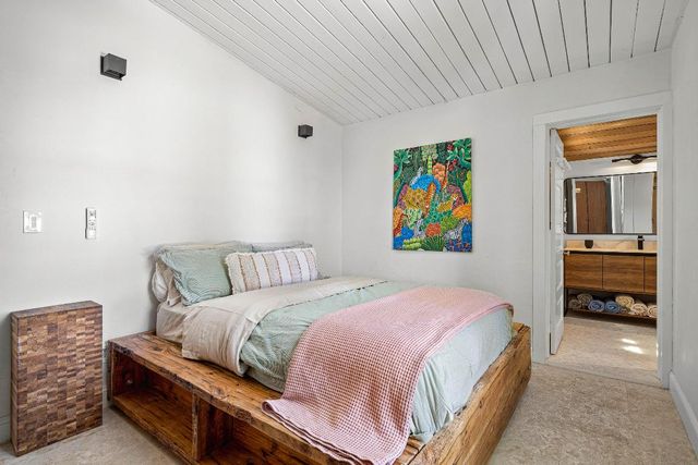 363 Glouchester Street, Boca Raton, FL 33487