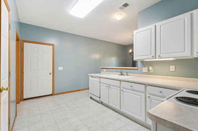 7343 Derby Lane, Shakopee, MN 55379