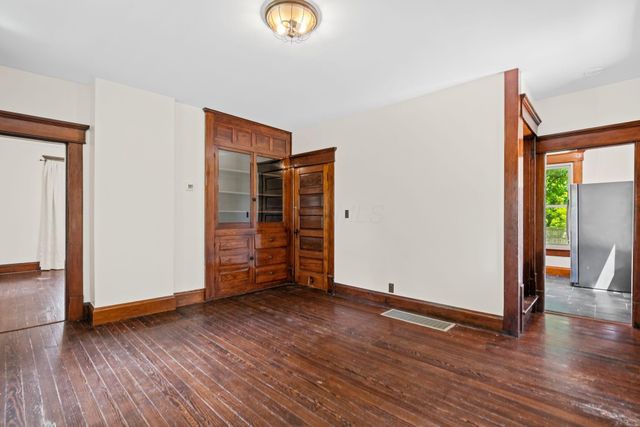 107 Price Road, Columbus, OH 43230