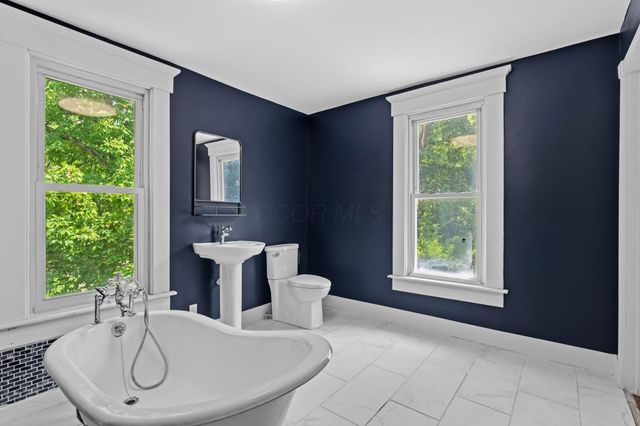 107 Price Road, Columbus, OH 43230