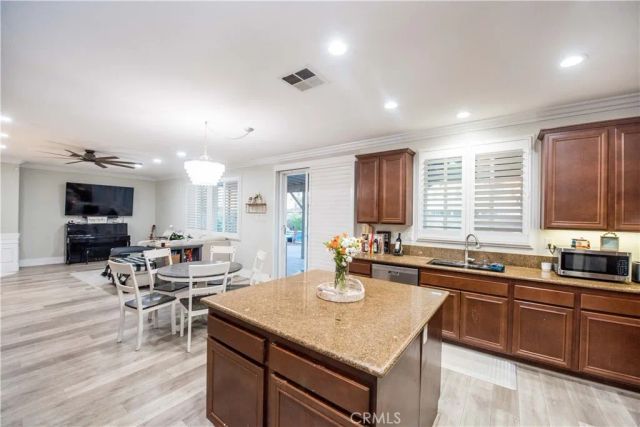 6674 Ashford Mill Court, Eastvale, CA 92880