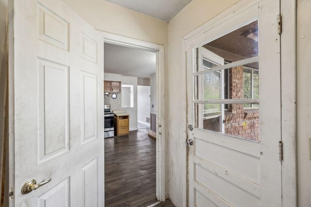 1215 Gadd Road A & B, Hixson, TN 37343