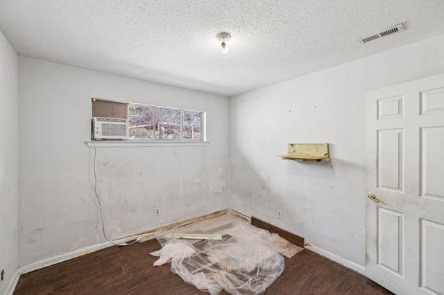 1215 Gadd Road A & B, Hixson, TN 37343