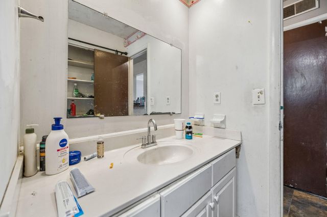 1215 Gadd Road A & B, Hixson, TN 37343